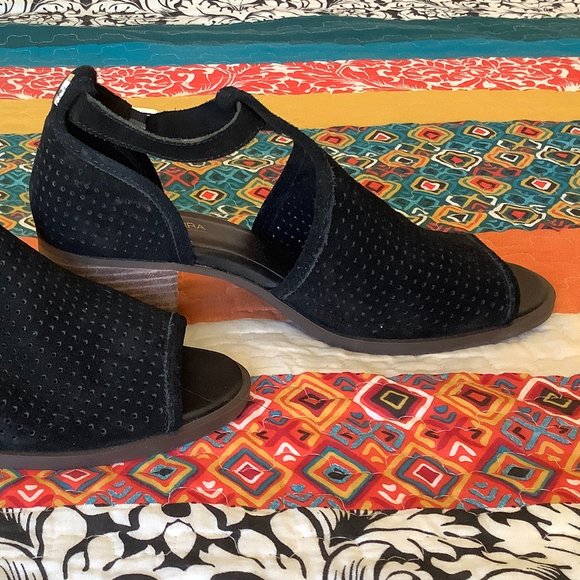 Koolaburra by UGG Ashlyn Sandal - Picture 3 of 5